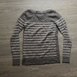 Jones and Co 100% Extrafine Merino Wool, long sleeve shirt, size S.